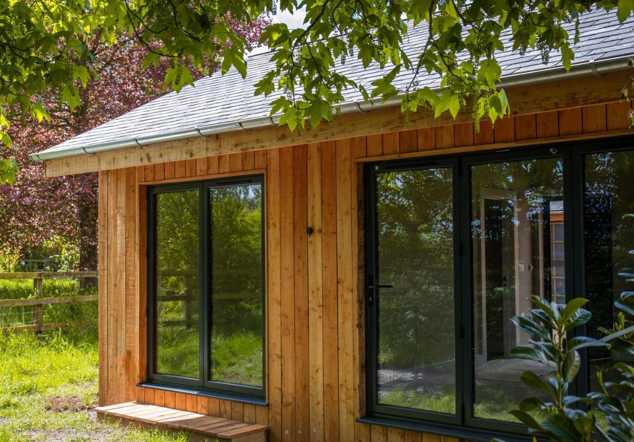 The Weeping Willow Bury St. Edmunds Exterior photo